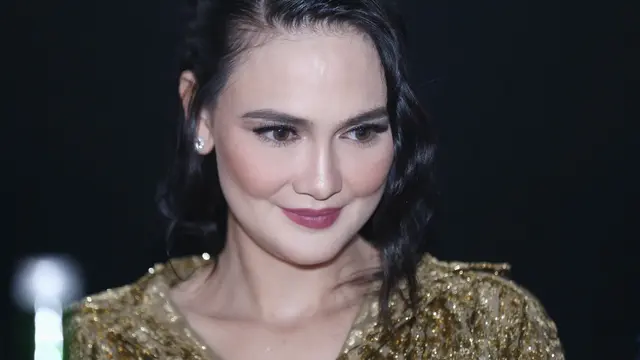 [Bintang] Luna Maya