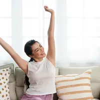 Sejumlah aktivitas sederhana di pagi hari ternyata mampu meningkatkan kecerdasan emosional. (Foto: Freepik/our-team)