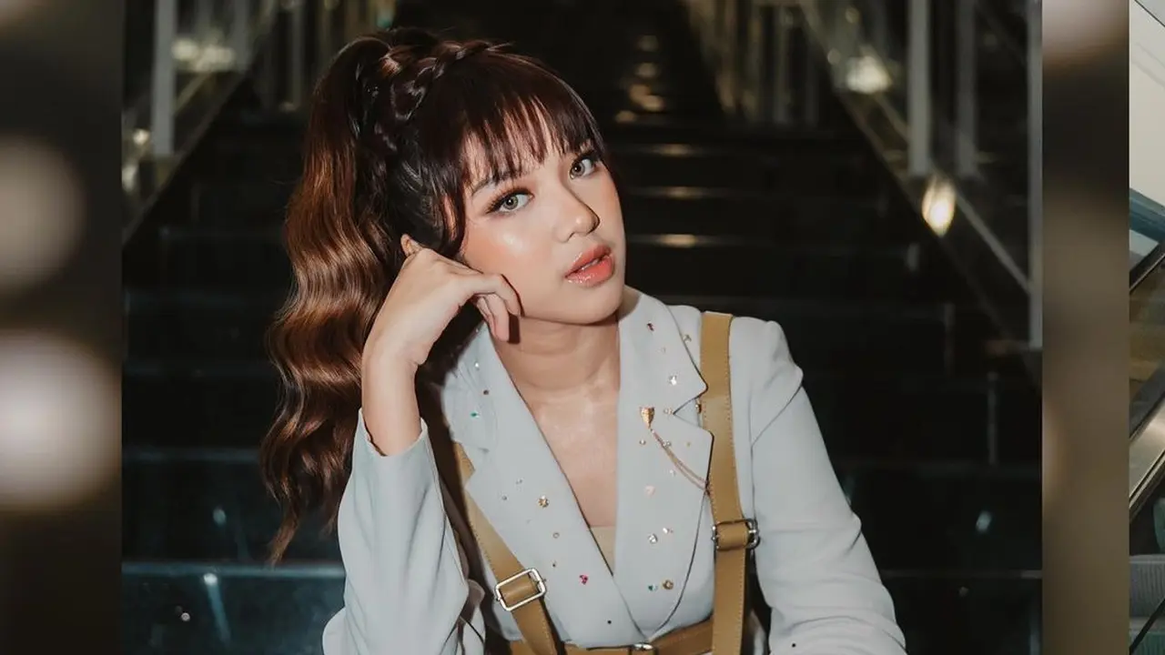 Tiara Andini.