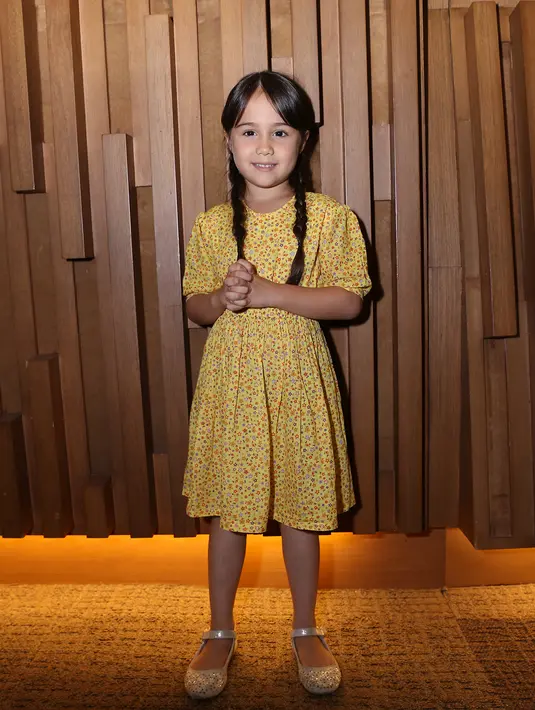 Saking senangnya, Nicole Rossi hampir setiap hari menonton serial ‘Elif’. (Andy Masela/Bintang.com)