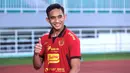 Satu di antara pemain lokal yang paling konsisten di BRI Liga 1 selama tahun 2024 ini ialah Rizky Ridho. Kapten Persija Jakarta ini nyaris tak tergantikan dan mampu membawa Macan Kemayoran bersaing di papan atas. (Bola.com/M Iqbal Ichsan)