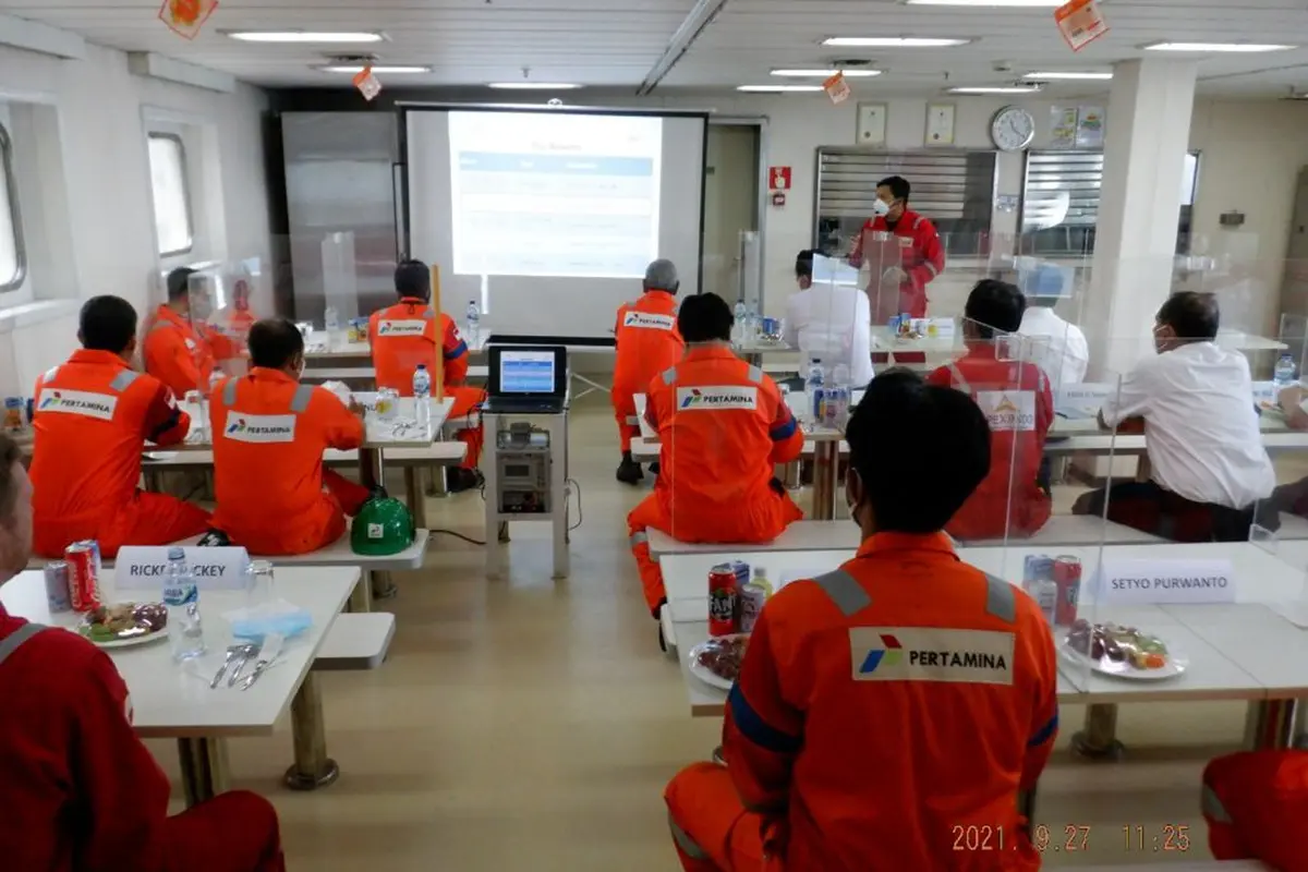 Tinjau Kinerja Hulu, Dewan Komisaris Pertamina Kunjungi Fasilitas Offshore Blok Mahakam