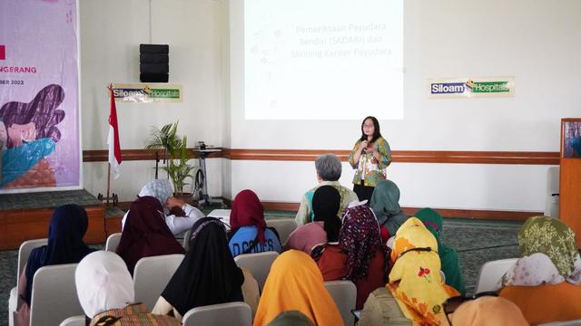 LPKR dan SILO secara resmi menggelar layanan skrining kanker payudara untuk wanita pekerja informal dengan keterbatasan akses yang berdomisili di sekitar kawasan Lippo Village, di RS Siloam Lippo Village, Tangerang. (Dok LPKR)