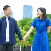 ilustrasi couple romantis/maruco/Shutterstock