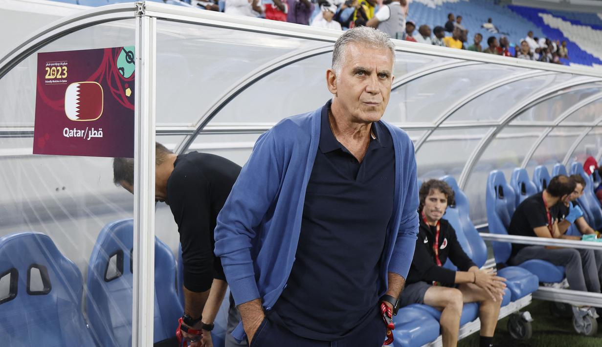 Carlos Queiroz ditetapkan sebagai pelatih Timnas Qatar sejak 6 Februari 2023 setelah sebelumnya menjadi pelatih Timnas Iran sejak 7 September 2022 hingga 29 November 2022. Beberapa klub top Eropa yang sempat dibesutnya adalah Sporting Lisbon, Real Madrid dan pernah menjabat sebagai asisten pelatih Alex Ferguson di Manchester United. (AFP/Karim Jaafar)