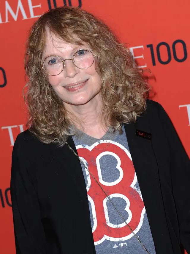 [Bintang] Mia Farrow