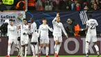 Penyerang Real Madrid, Rodrygo (kedua kiri) melakukan selebrasi dengan rekan setimnya setelah mencetak gol keduanya pada laga matchday 8 League Phase Liga Champions 2024/2025 melawan Stade Brestois 29 (Brest) yang digelar di Stade de Roudourou, Prancis, Rabu 29 Januari 2025 waktu setempat atau Kamis (30/1/2025) dini hari WIB. (FRED TANNEAU/AFP)