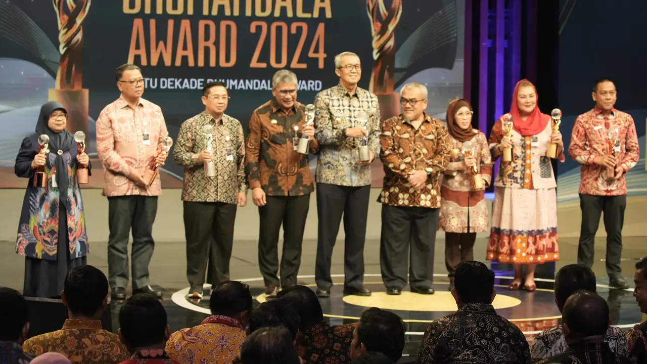 Manfaatkan Sistem Informasi Geospasial, Pemkot Surabaya Raih Predikat Emas dari BIG