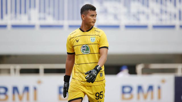 Foto: Andy Setyo dan Sejumlah Pemain di Liga Indonesia yang Berstatus Sebagai Anggota TNI Aktif