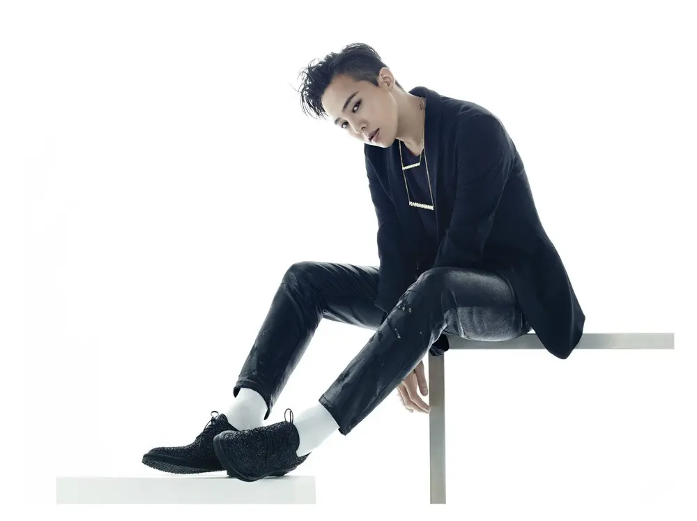 G-Dragon akan segera menggelar konser solo sebelum menjalani wamil 