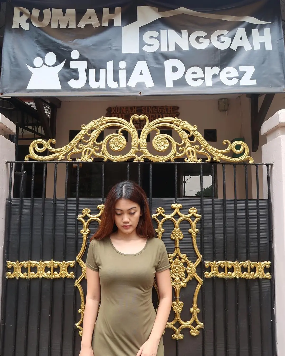 Nia Anggia siap wujudkan mimpi Julia Perez untuk mendirikan rumah singgah bagi para penderita kanker [foto: instagram.com/anggitheperez]