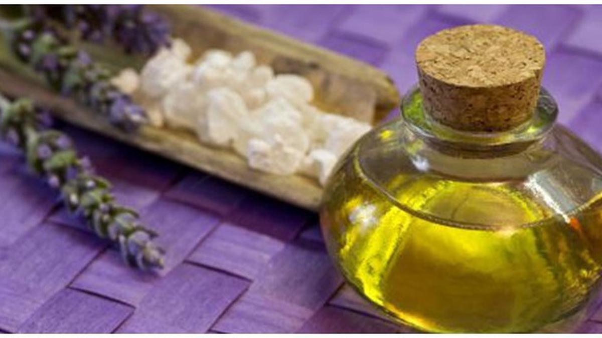 Cara Menghitamkan Rambut dengan Cem-Ceman