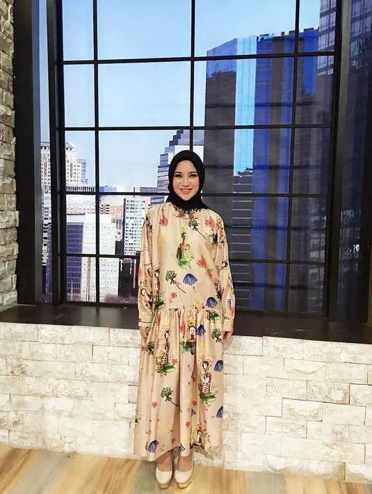 Tidak sekedar menutup aurat, dengan berhijab, ia mengaku memiliki tanggung jawab besar terutama menjaga tingkah lakunya. Terlebih, ia sebagai public pigure yang sering kali mendapat perhatian dari masyarakat. (Instagram/chafrederica)