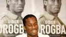 Chelsea footballer Didier Drogba attends a press conference at the Stamford Bridge football ground in London, on October 16, 2008, for the launch of his book 'Didier Drogba: The Autobiography.' AFP PHOTO/Shaun Curry 