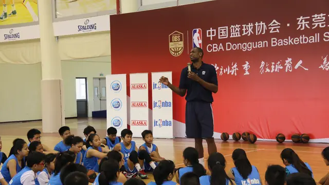Jr NBA All Stars Dilatih Dikembe Mutombo