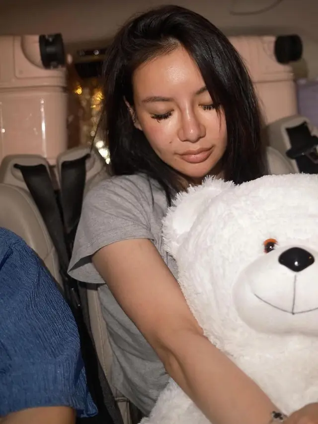 Gaya Liburan Kim Lim Putri Tunggal Miliarder Singapura saat Ke Dubai. [@kimlimhl]