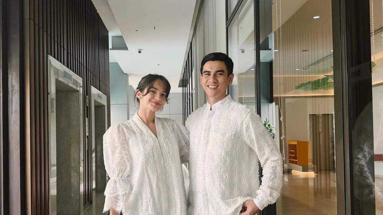 Baju Lebaran lace public figure