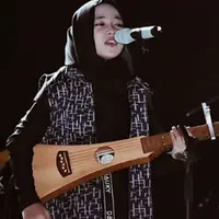 Memiliki nama lengkap Khoirunnisa, Nissa Sabyan lahir pada tanggal 23 Mei 1990. (Liputan6.com/IG/nissa_sabyan)