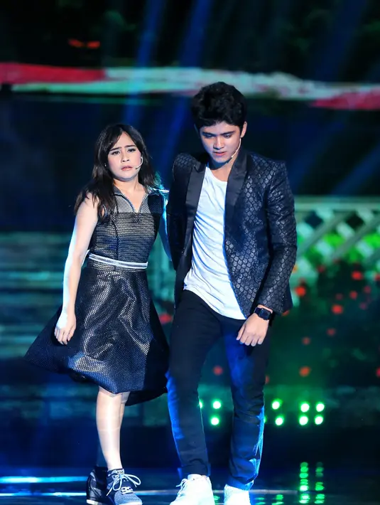 Begitu juga saat keduanya kembali dipasangkan dalam drama musikal yang disiarkan secara langsung oleh SCTV dalam rangka malam puncak ulang tahun televisi swasta tersebut. (Adrian Putra/Bintang.com)