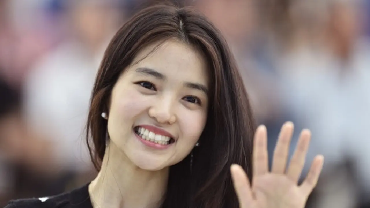 [Bintang] Kim Tae Ri Beri Dukungan untuk Kampanye Me Too