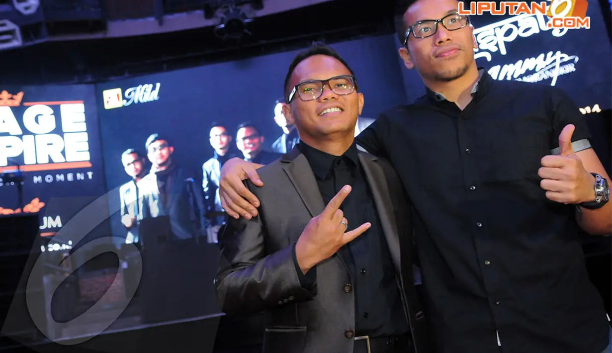 Kerispatih kembali menggandeng Sammy dalam konser yang diberi nama `Historical Moment Kerispatih with Sammy Simorangkir`, Jakarta, Senin (14/4/2014) (Liputan6.com/Faisal R Syam).