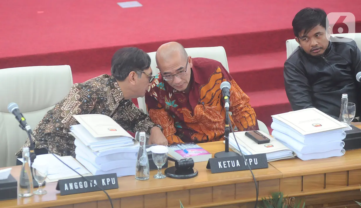 Rapat ini sempat ditunda pada pukul 10.40 WIB. (merdeka.com/Arie Basuki)