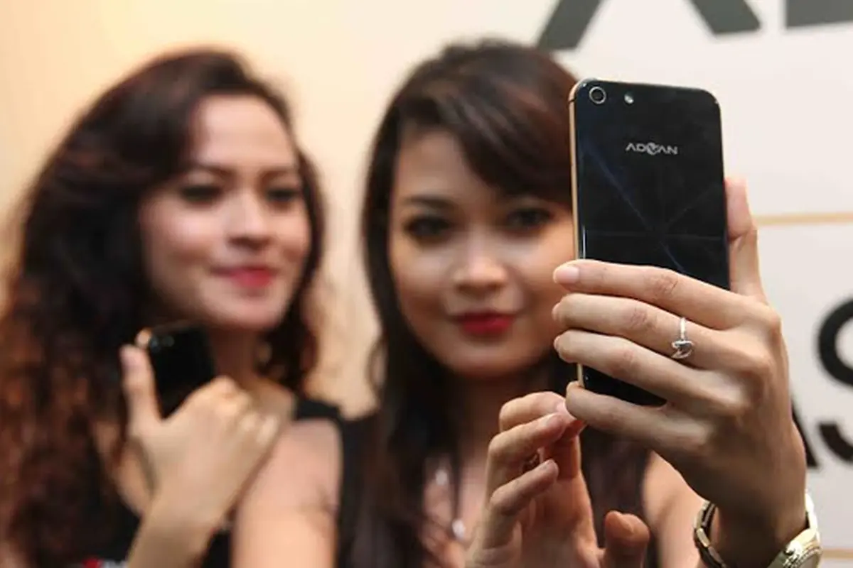 Advan i5A