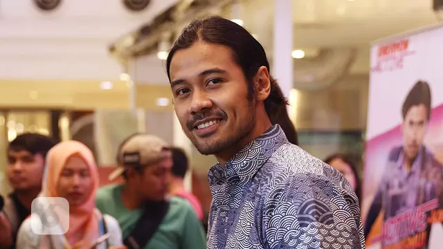 [Bintang] 8 Artis Indonesia Ini Tertutup Soal Asmara