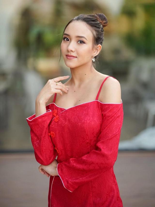 6 Potret Danie Groves, Aktris Thailand yang Viral Karena YouTuber Fiki Naki