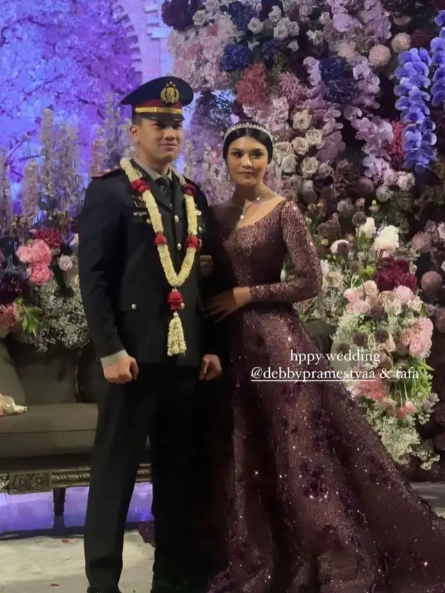 6 Potret Gaun Pengantin Mewah Anak Ketua MPR Bambang Soesatyo di Momen Resepsi Pernikahan
