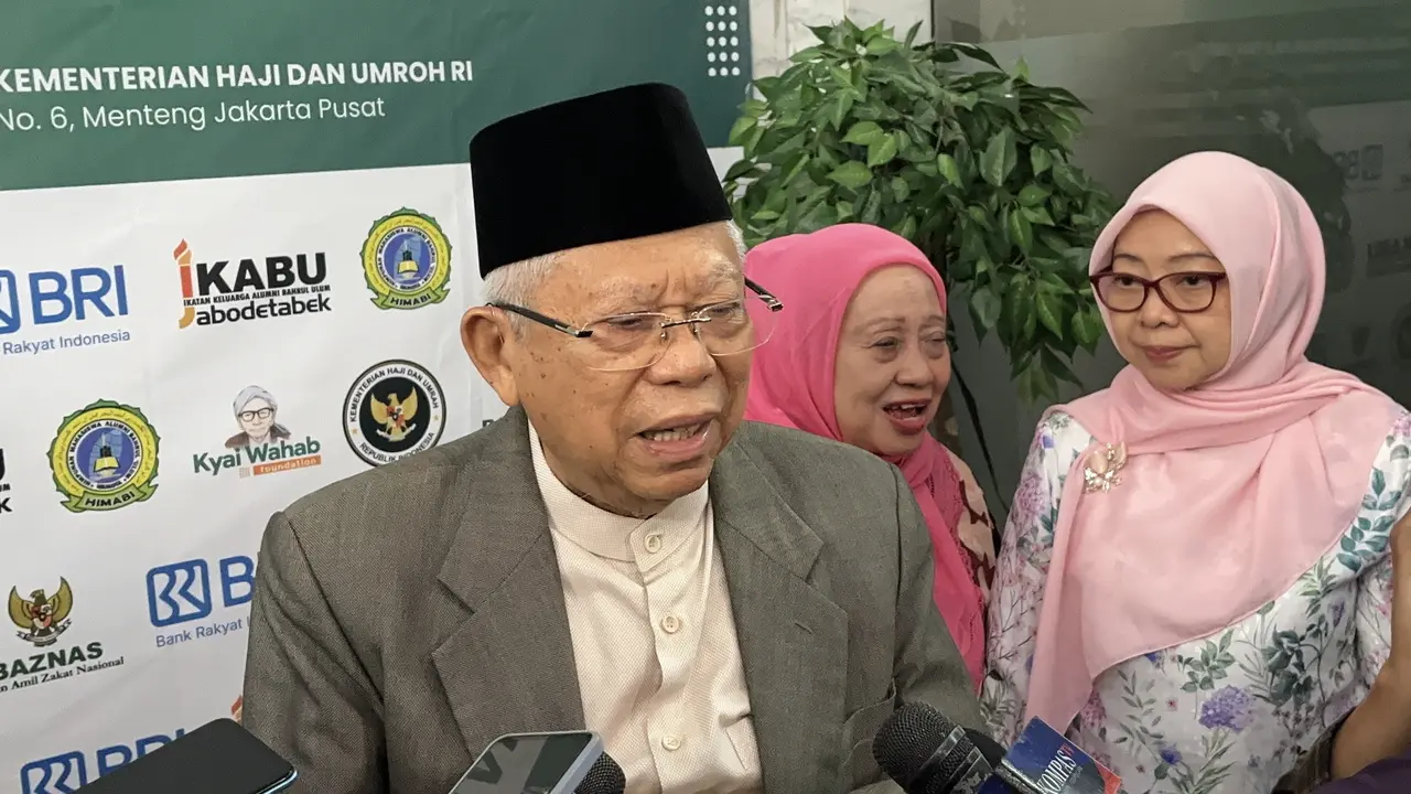 Wakil Presiden (Wapres) RI ke-13 Ma’ruf Amin saat ditemui di Kementerian Haji dan Umrah, Jakarta Pusat, Sabtu (14/2/2026)