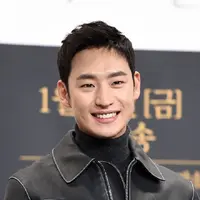 Lantaran selama 6 tahun belakangan ini, ia menyandang status jomblo. (foto: pinterest.com)