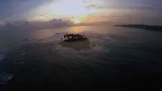 Lautan biru yang begitu jernih, pasir putih dan gulungan ombaknya menjadi daya pikat tersendiri.
