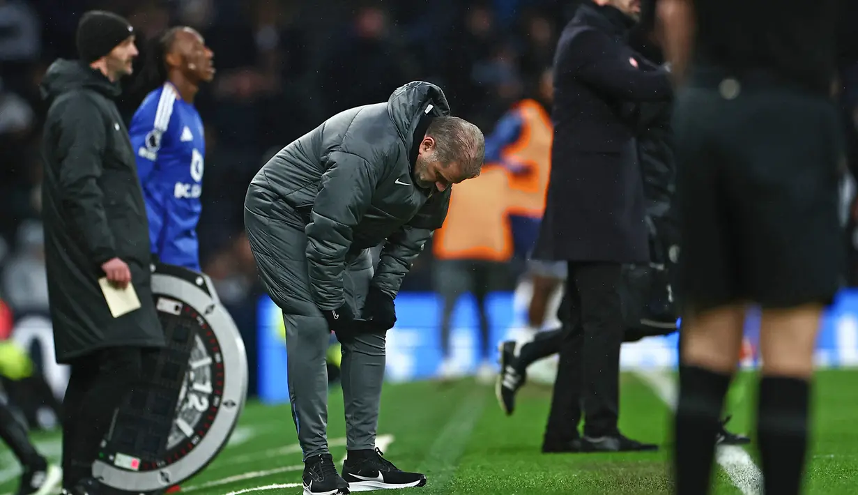 Kekalahan ini membuat Spurs menempati posisi ke-15 klasemen sementara Premier League dengan koleksi 24 poin. (AFP/Henry Nicholls)