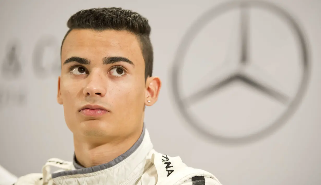  Pascal Wehrlein dari tim Manor Racing menempati urutan ke-8 dengan waktu 1m 25.925s dari 71 laps pada hari ke-2 sesi tes pramusim di Sirkuit Catalunya, Barcelona, Selasa (23/2/2016) malam WIB. (EPA/Daniel Naupold)