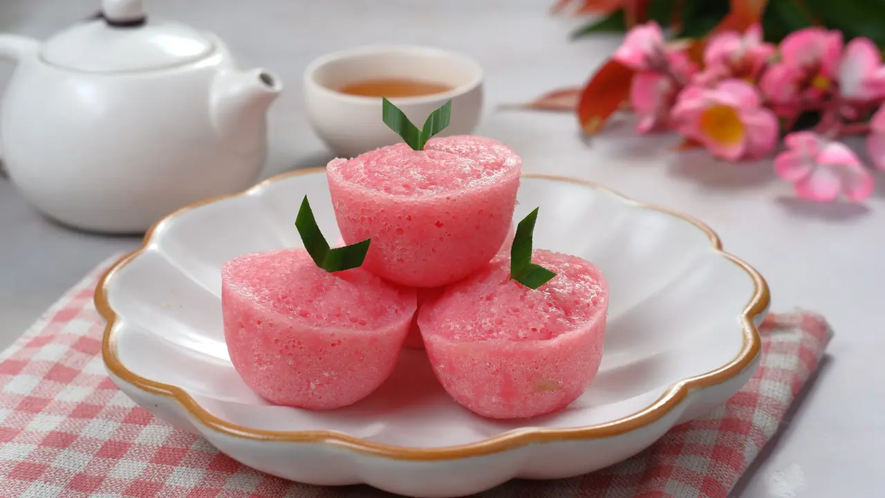 kue mangkok pink