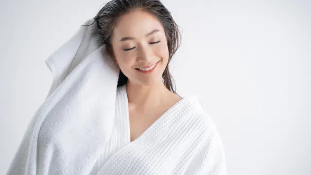 Sederet Kesalahan Saat Mandi yang Bisa Bikin Kulit Berjerawat, Yakin Nggak Pernah Mengalaminya?