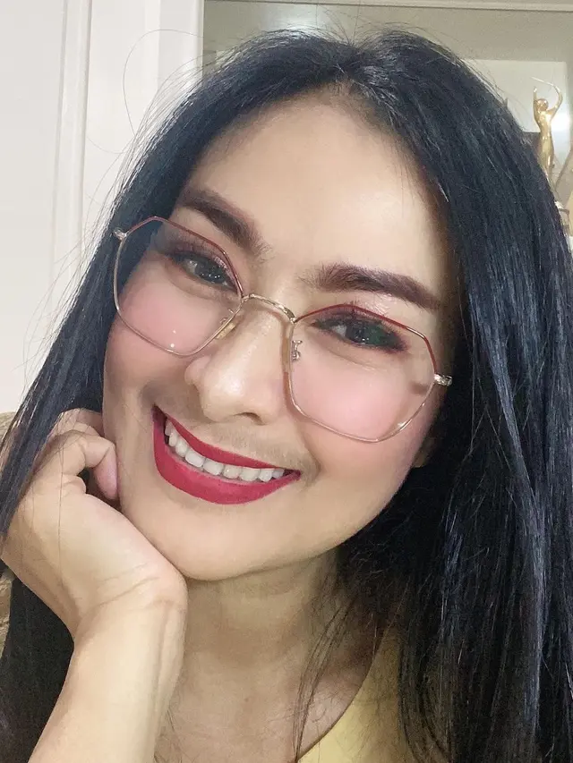 Iis Dahlia. (Foto: Instagram @isdadahlia)