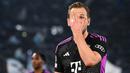 Ekspresi kecewa pemain Bayern Munchen, Harry Kane setelah timnya kalah dari Lazio pada laga leg pertama 16 besar Liga Champions 2023/2024 melawan Lazio di Olympic Stadium, Roma, Italia, Kamis (15/02/2024) WIB. (AFP/Alberto Pizzoli)