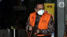 Bupati Musi Banyuasin (nonaktif) Dodi Reza Alex Noerdin usai menjalani sidang secara daring dari PN Klas IA Palembang, Gedung KPK Jakarta, Rabu (11/5/2022). Sebelumnya, Dodi didakwa menerima hadiah atau janji terkait pengadaan barang/jasa pada Dinas PUPR TA 2021. (Liputan6.com/Helmi Fithriansyah)