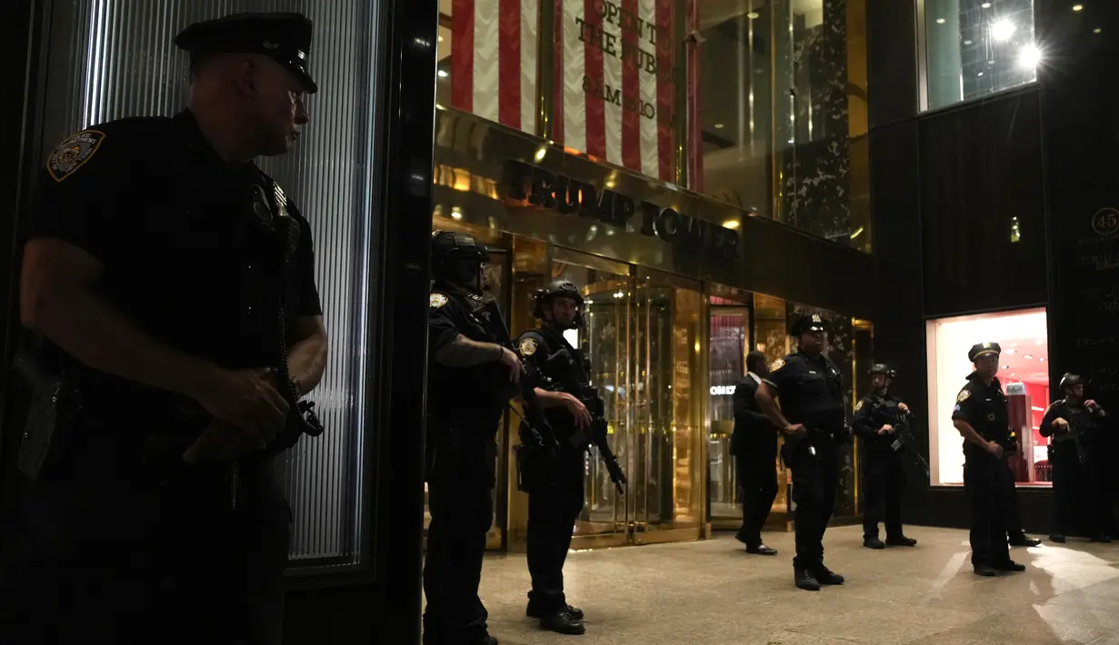 Namun, tempat itu kini telah berada di bawah pengawasan NYPD. (AP Photo/Pamela Smith)
