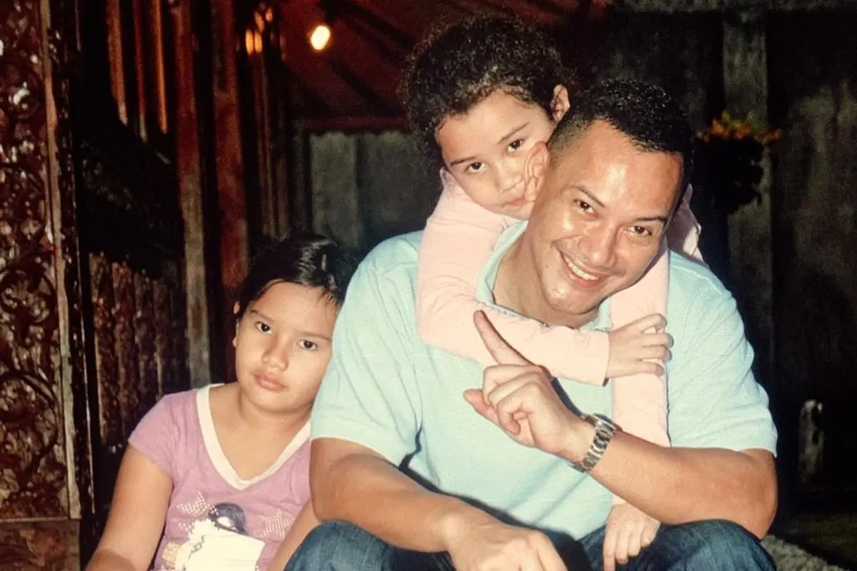 Adjie Massaid dengan Zahwa dan Aaliyah. (Foto: Dok. Instagram @aaliyah.massaid)
