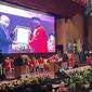 Hadi Poernomo, Ketua BPK Periode 2009-2014 sekaligus Dirjen Pajak Periode 2001-2006 menjadi lulusan terbaik doktor hukum dengan predikat summa cum laude. Dia pun dianugerahi piagam dari Museum Rekor Dunia Indonesia (MURI)
