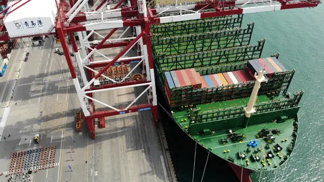 Kapal Kontainer Terbesar di Dunia