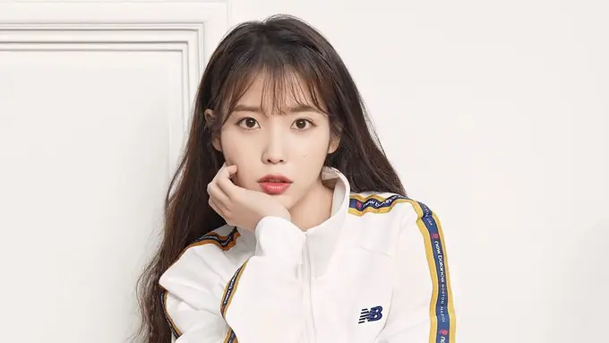 [Bintang] IU Kembali Tanda Tangan Kontrak dengan Kakao M