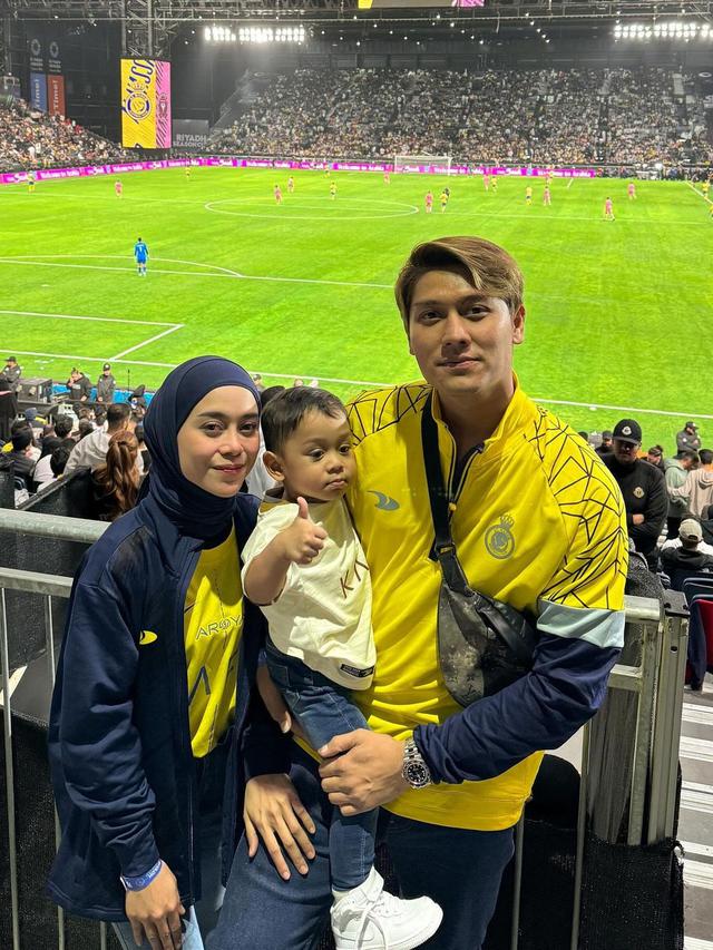 Potret Lesti Kejora bersama Rizky Billar dan Anak (Sumber: Instagram/@rizkybillar)