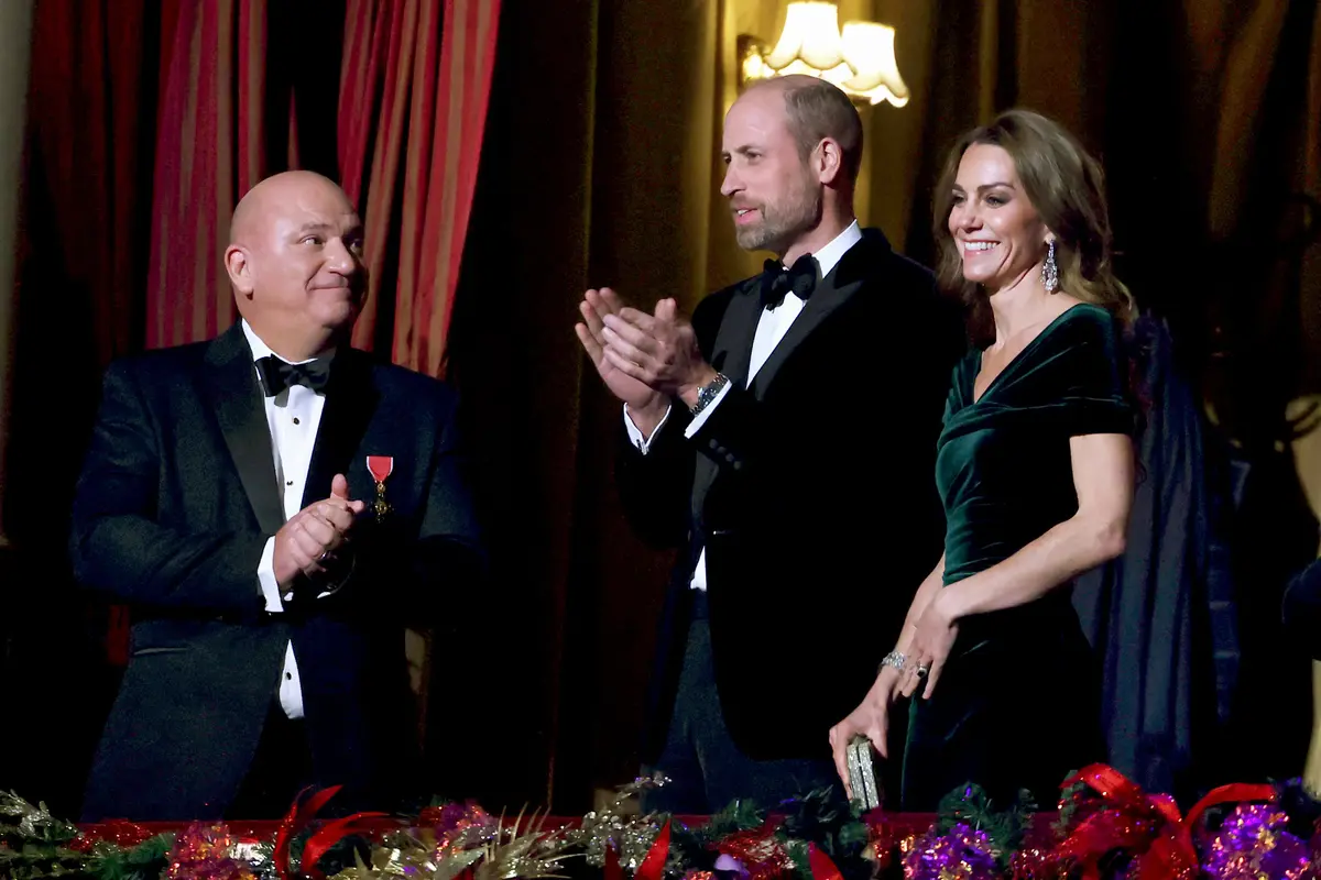 Gaya Serasi Kate Middleton dan Pangeran William di Karpet Merah, Penampilan Glamor Perdana Setelah Absen 2 Tahun