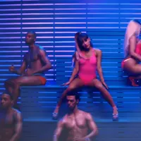 Ariana Grande Side to Side