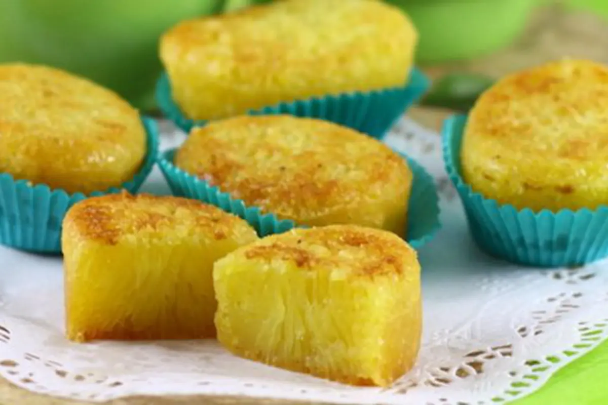 Resep bika ambon mini/copyright Natural Cooking Club