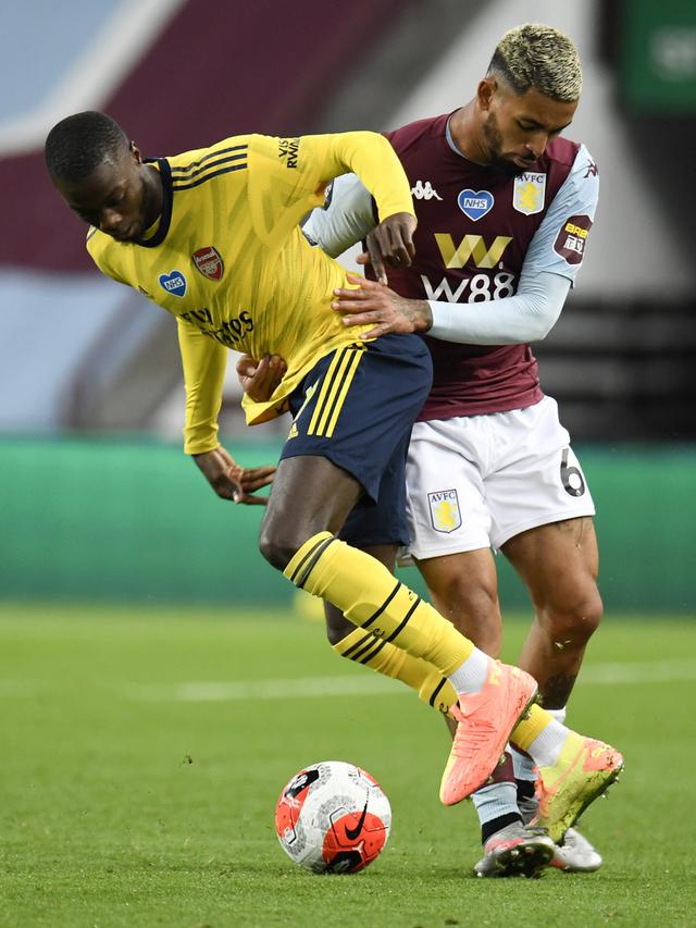 FOTO: Arsenal Tumbang di Kandang Aston Villa